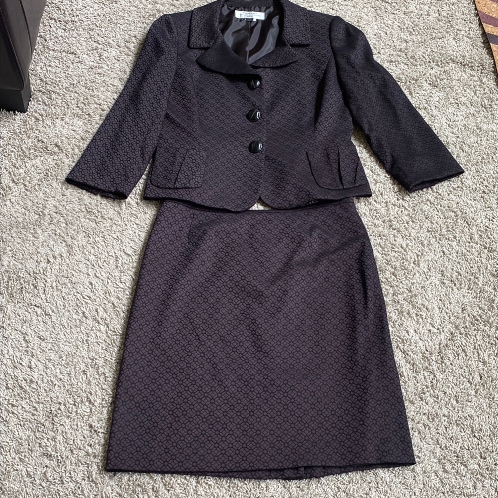 Elegant Patterned Blazer and Skirt Set